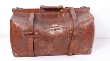 Large Vintage Gladstone Bag. (56x32x30cm).
