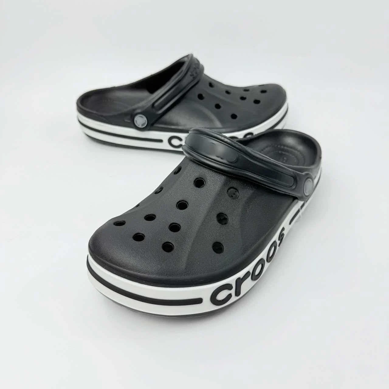 Crocs clogs beach outdoor shoes for men and women
Opens in a new window or tab