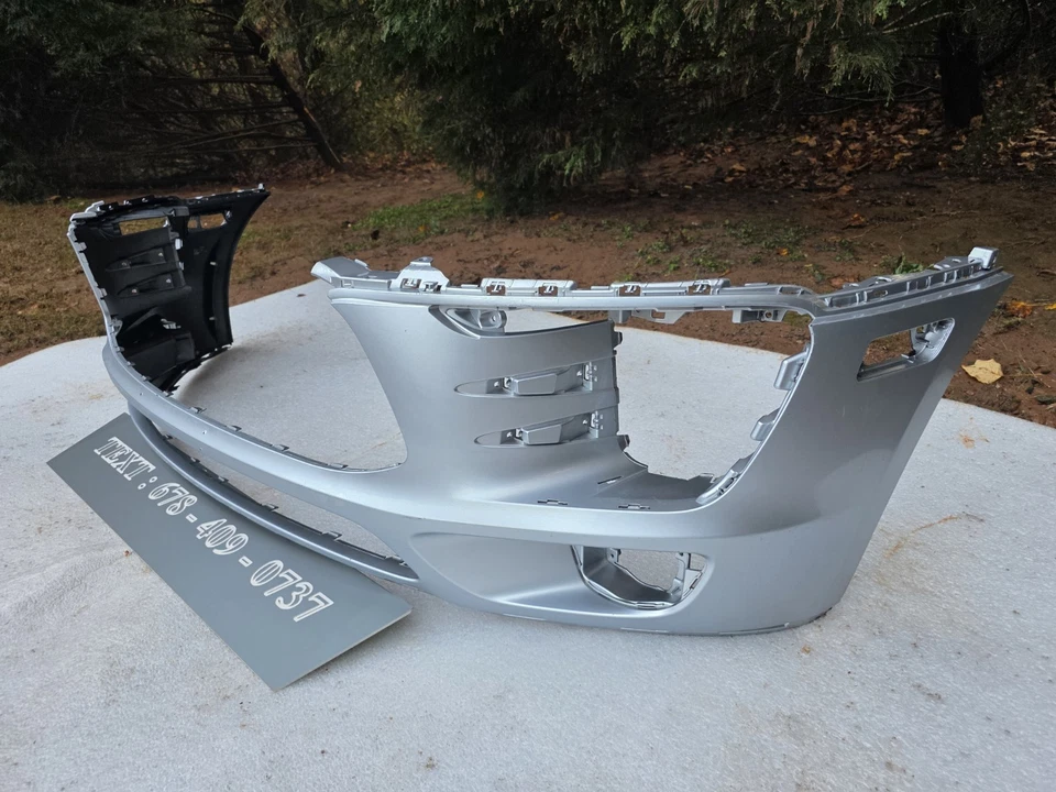 Cubierta del parachoques delantero Porsche Macan 2016 2017 2018 usada OEM 95B807221A sin envío. Foto 3 de 4