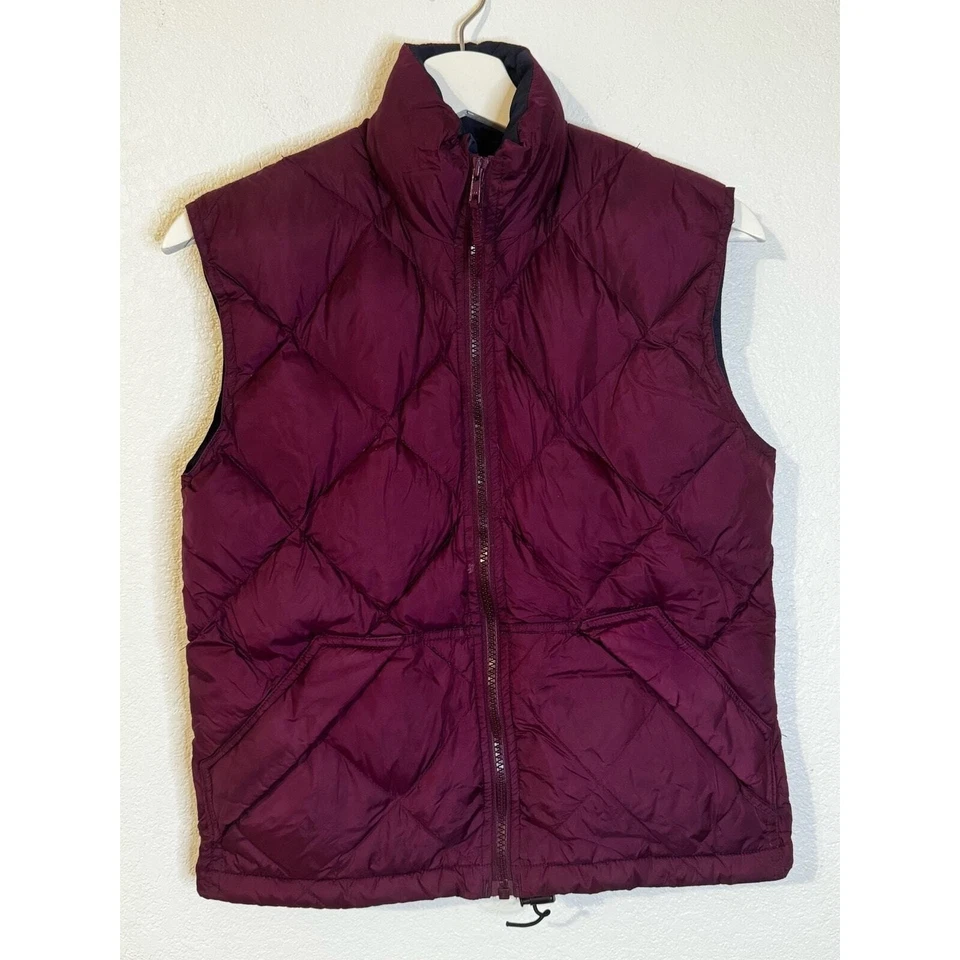 Cabelas Mujer Chaleco Puffer Borgoña Acolchado Plumón de Ganso Aislante Talla S Foto 2 de 4