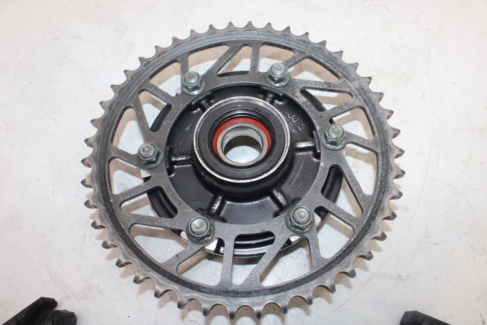 01-05 PIÑÓN TRASERO YAMAHA FZ1 Fazer FZS1000 OEM Foto 2 de 4