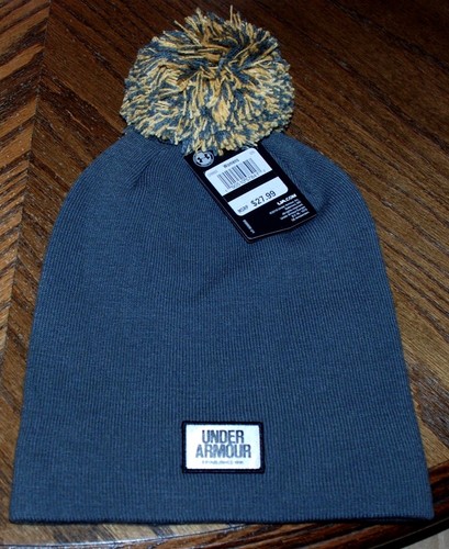 DIFFERENT COLORS NWT Women's Under Armour Pom Beanie - Picture 2 of 18