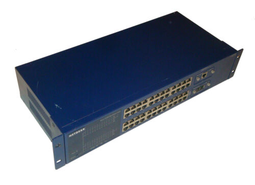 Netgear Model FS750 50 port 10/100 Mbps Modular Swicht                      **53 - Bild 1 von 1