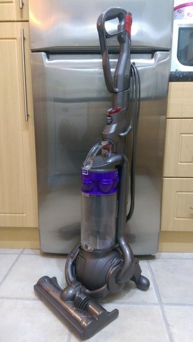 Dyson DC25 Animal Refurbished Ball Upright Vacuum Cleaner - Picture 5 of 9