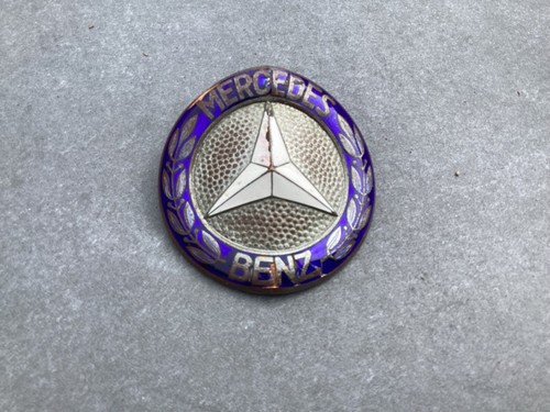 Mercedes 220S W180 Ponton original Grille badge, some damage