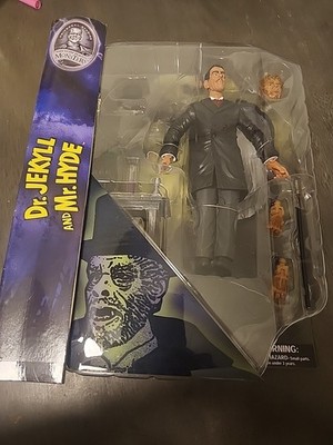811405 Universal Monsters Select Dr Jekyll Mr Hyde Figure Diamond