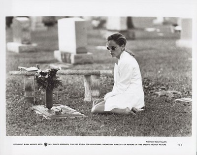 Sharon Stone 1994 8x10 inch photo at grave site The Specialist