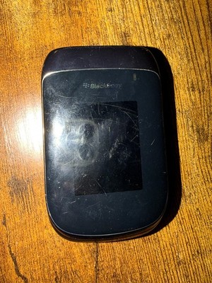 BlackBerry Style 9670 Flip Phone Sprint Charcoal Black QWERTY 5MP Camera Vintage