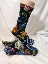 Fleece socks SKULLS FLOWERS design sizes 5-14 mens/womens unisex "Toasti Socks"