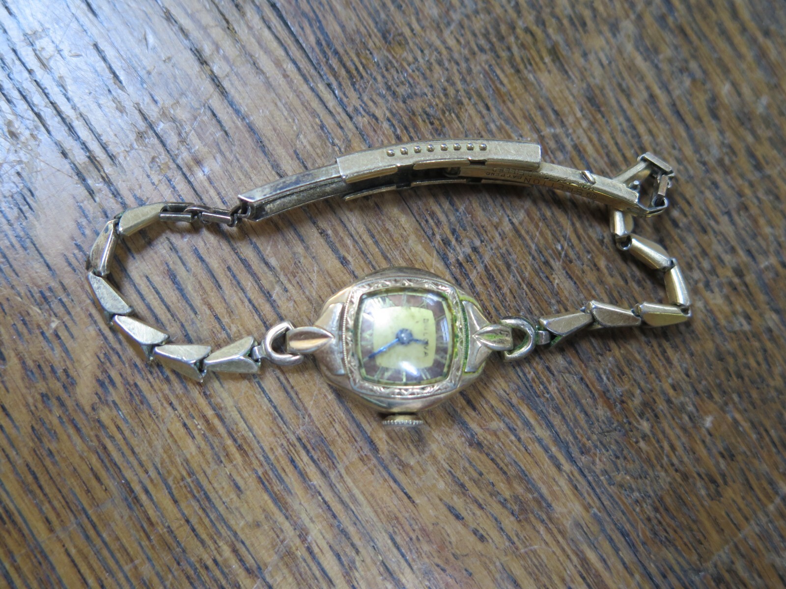 10k Rolled Gold Plate BULOVA Vintage Watch - Women's Antique Wristwatch
