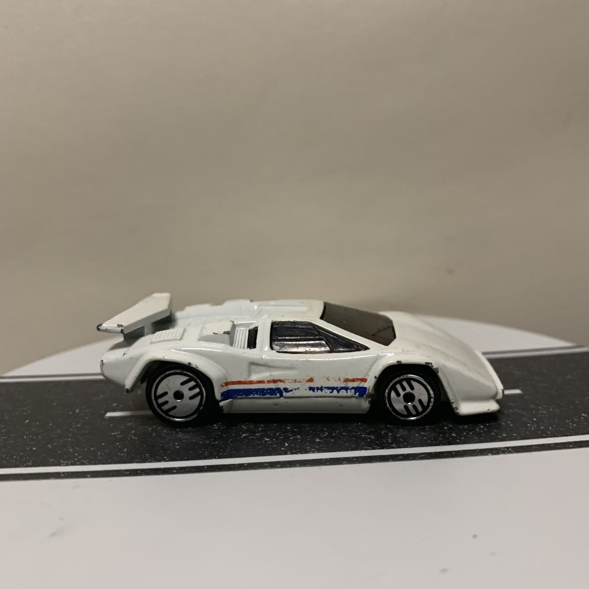 ミニカー Hot Wheels Speed Machines Countach 1988 Hot Wheels Speed Fleet Lamborghini Countach White w/UH