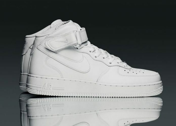 Size 8.5 - Nike Air Force 1 Mid '07 White 2017 for sale online | eBay