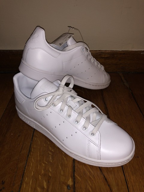 adidas originals stan smith trainers in white s75104