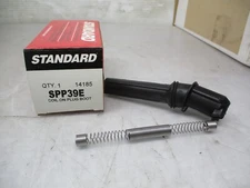 Standard Motor Products SPP39E Coil On Spark Plug Boot