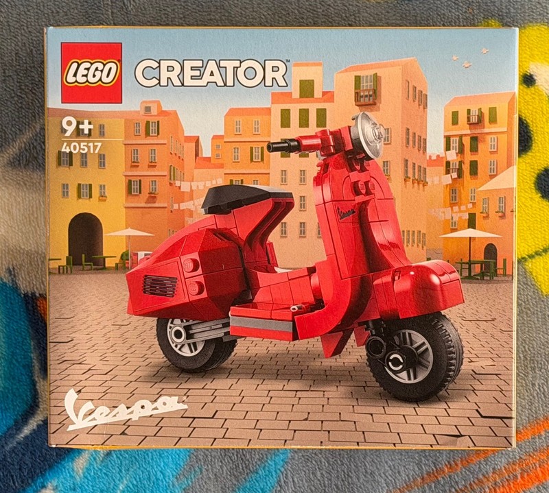 LEGO CREATOR: Vespa (40517) retired set