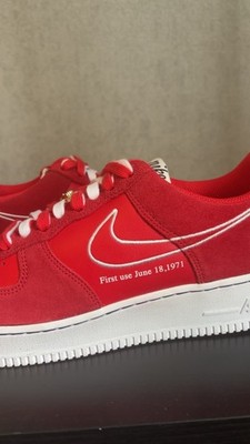 nike first use june 18 1971 red