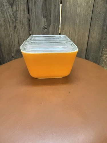 Pyrex Orange Friendship 501 Refrigerator Glass Dish With Lid Vintage