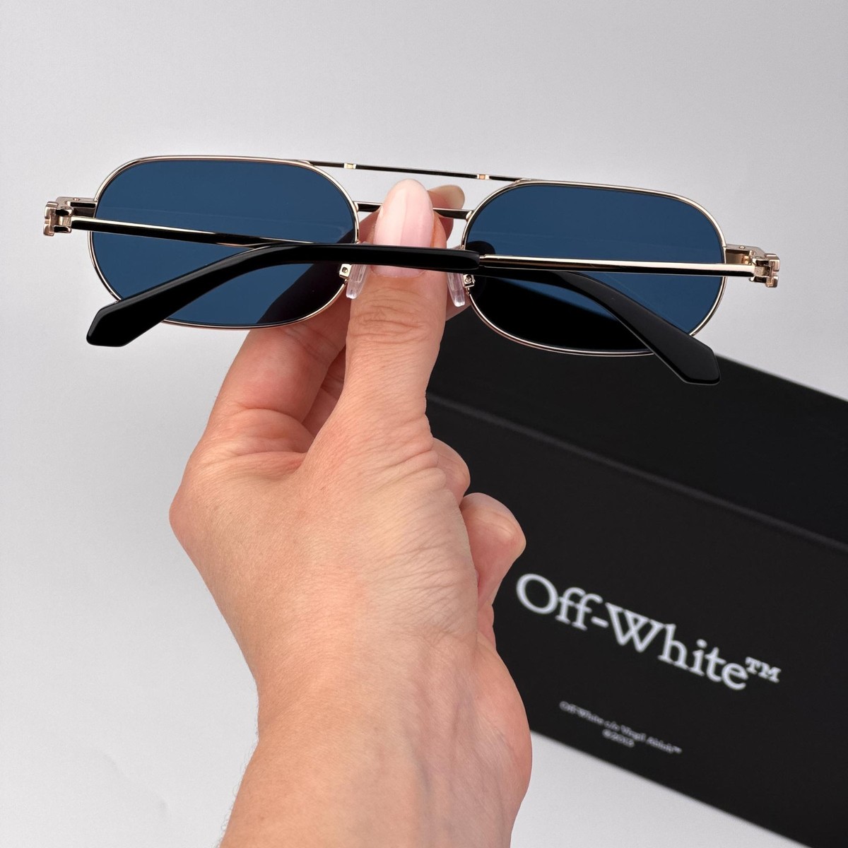Off-White Men Sunglasses Gold Blue Oval OERI123 VAIDEN 7645 