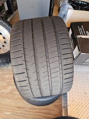 Michelin Pilot Super Sport P335/25/ZR20