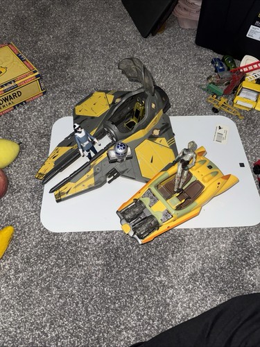 Star Wars Starship Vehicle Lot Yellow & Gray 2 Ships Includes Figures.
