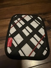 Tech Trap Cable Electronics Organizer - 9x7" - Phone USB Chargers Black Gray Red