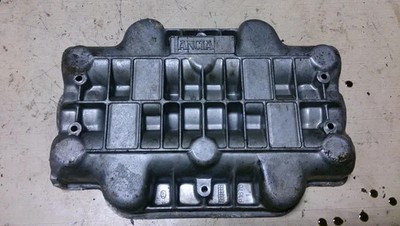 Lancia Gamma Berlina 2500 i.e. 830 AB (3)  Ventildeckel