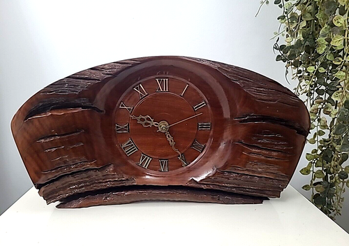 Wonderful Solid Timber Polished & Lacquered Handmade Wood Mantel Clock 'Working' - Picture 2 of 14
