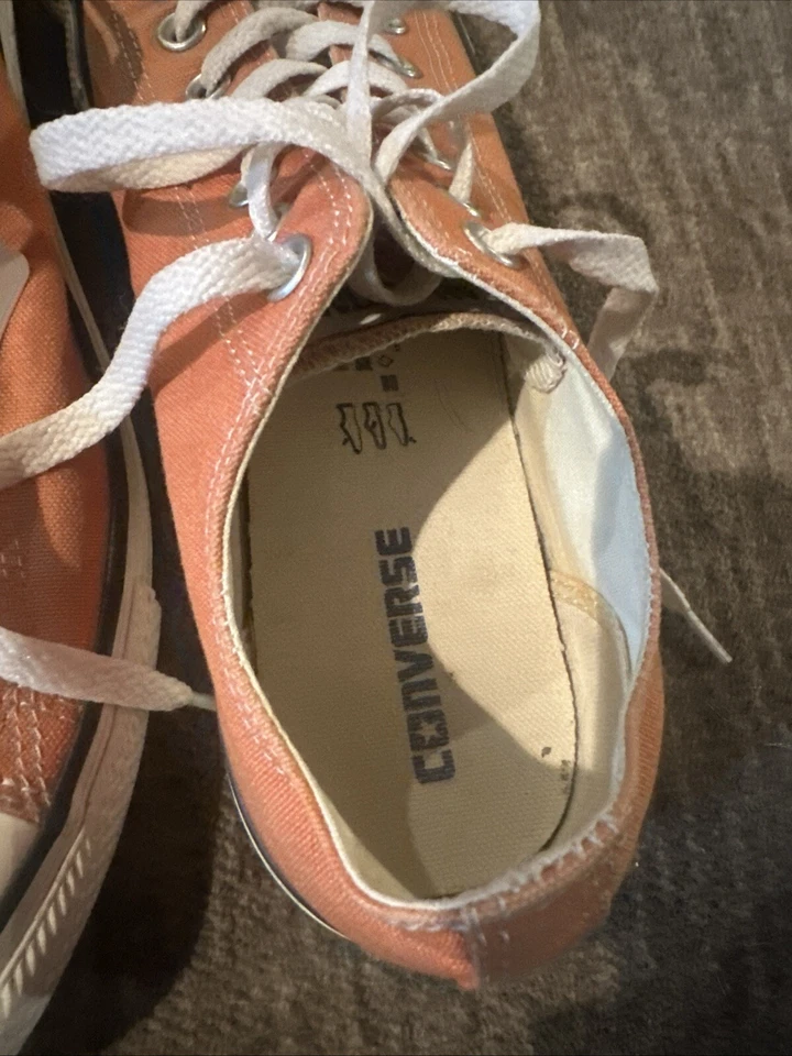 Converse Chuck Taylor All Star Laranja Baixo Masculino Tamanho 10 Fabricado no Vietnã - Imagem 3 de 4