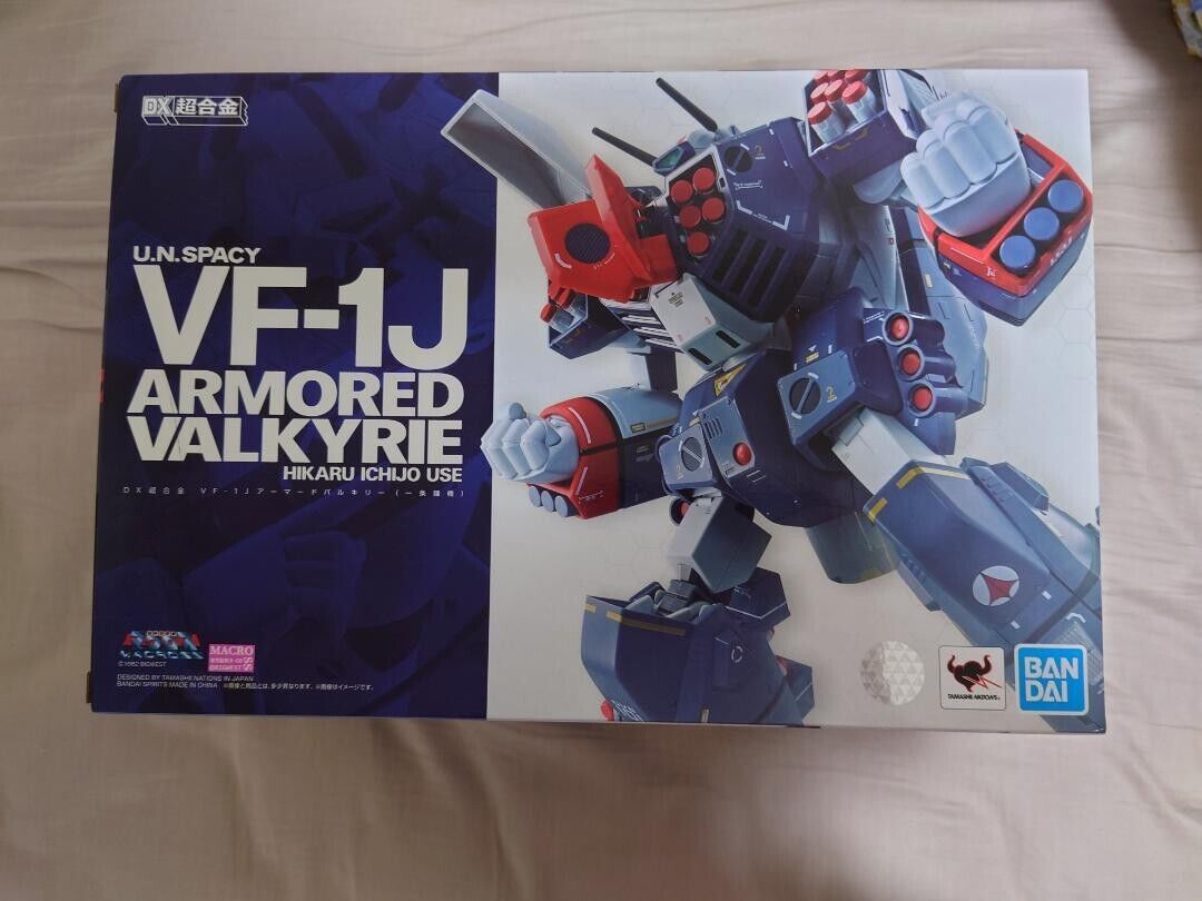 BANDAI DX Chogokin VF-1J Armored Valkyrie Ichijyo Hikaru Japan