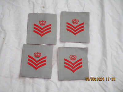 4x Rangabzeichen:Staff Sergeant ,Queen Alexandra´s Nursing Corps,QARANC,rot/grau