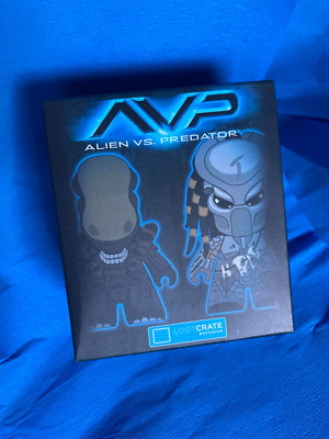 Lootcrate Exclusive AVP Alien vs Predator Blind Box Titans Vinyl Figures 2015
