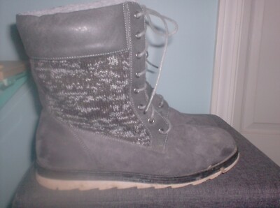 Muk Luks Faux Suede Boots Women's 10 Grey Sweater Style 16859