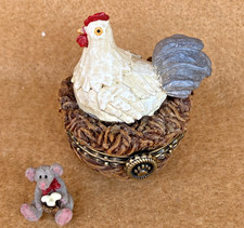 Boyds Bears 2008 Henrietta  s Roost with Nester McNibble NIB 1E/2777