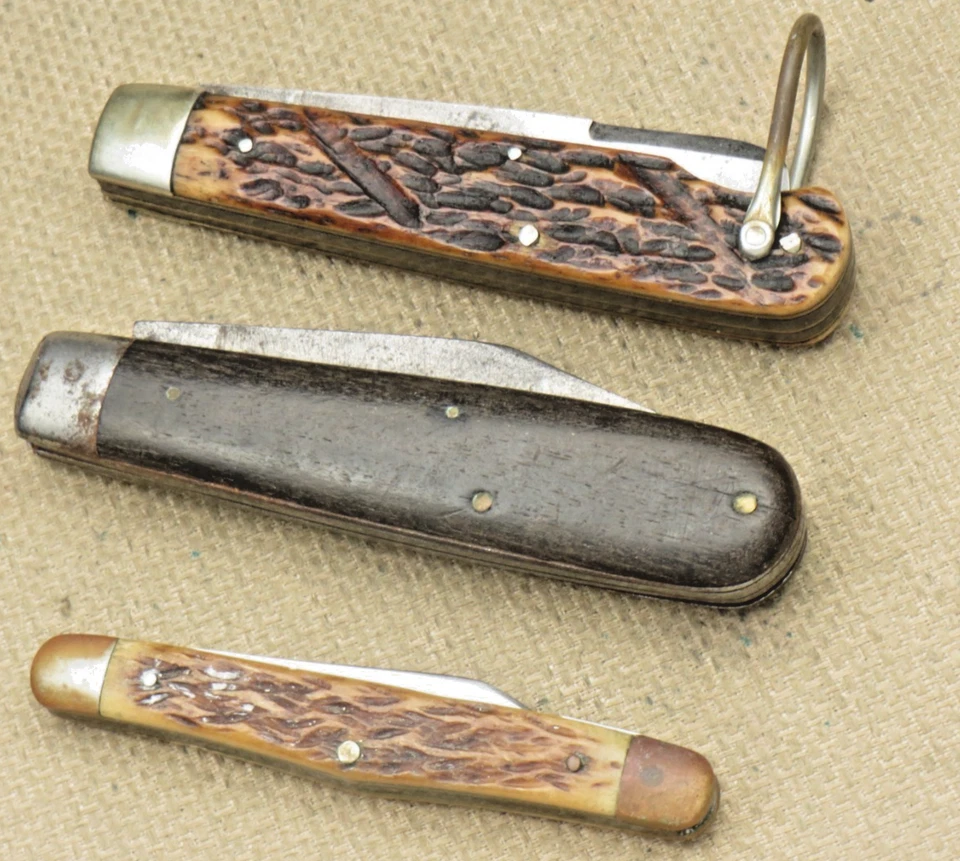 Cuchillos de bolsillo antiguos Cattaraugus Cutlery Co - Lote de tres - Piezas/Reparación Foto 3 de 4