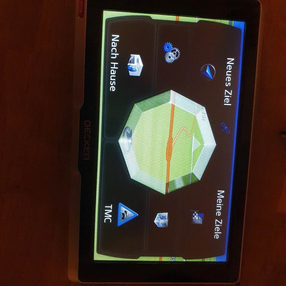 Becker BE B30 Navi Touchscreen  7 Zoll Groß - Bild 2 von 4