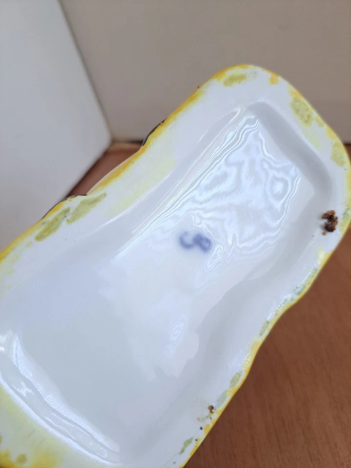 Plato de mantequilla estilo granja vaca cerámica firmado por artista hecho a mano Foto 4 de 4