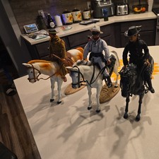 Lone Ranger And Tonto and outlaw With Horses Set 1973 toys very good condition