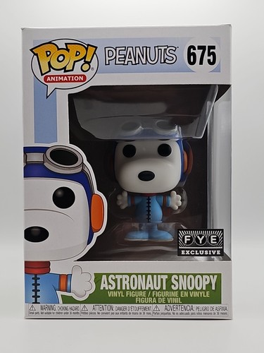 Funko Pop! Vinyl: Peanuts - Astronaut Snoopy - FYE (Exclusive) #675 W Protector