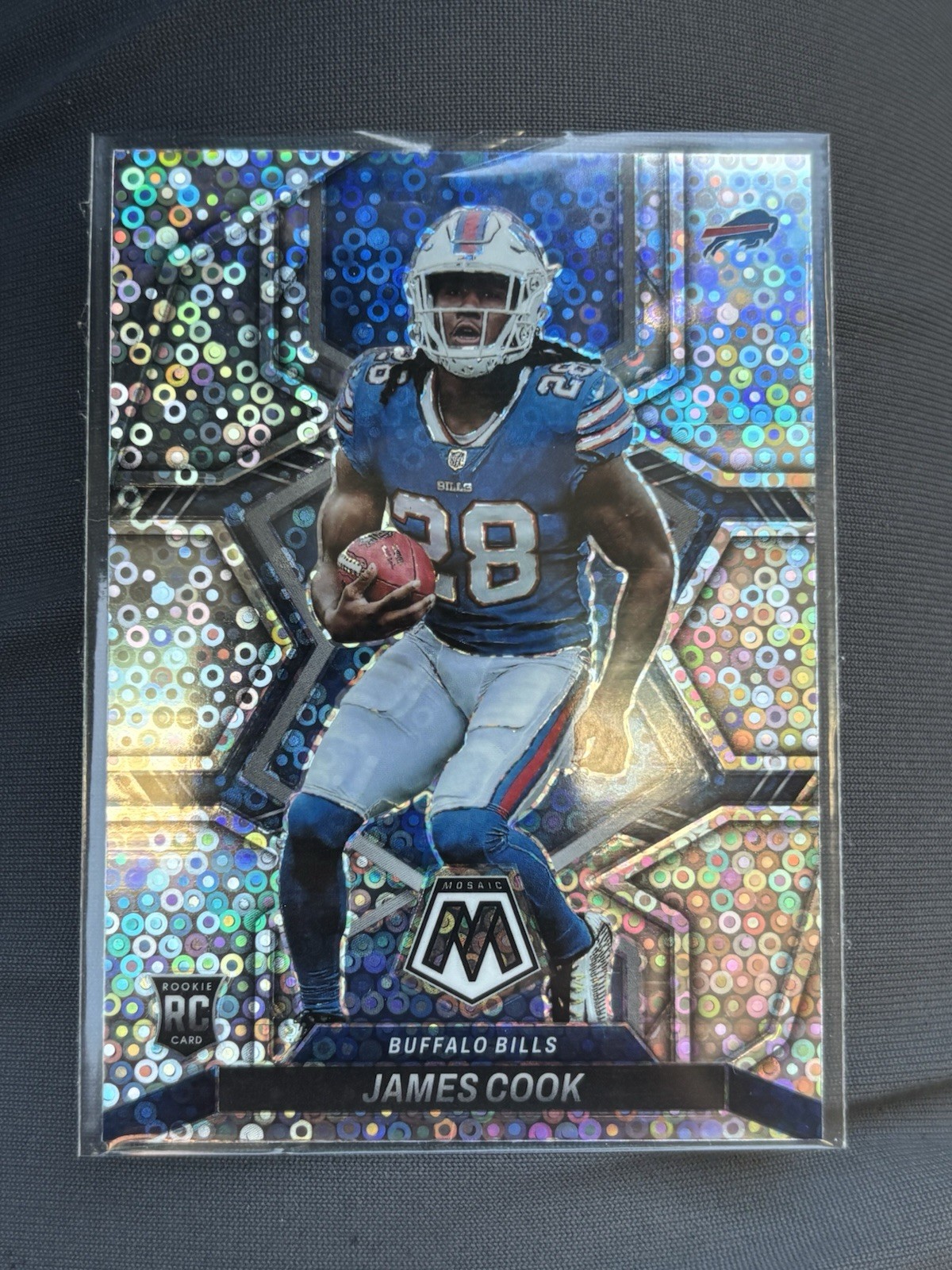 2022 Panini Mosaic - Rookies James Cook #309 No Huddle Silver Mosaic Prizm (RC)