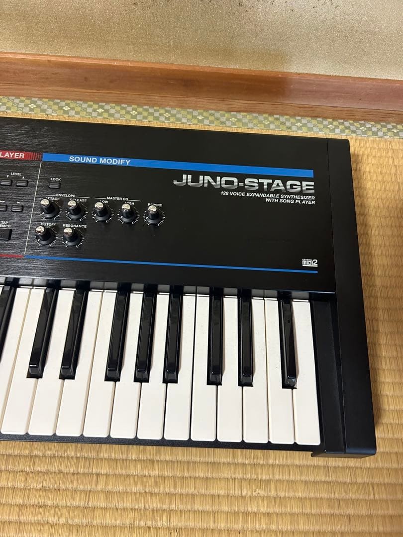 Roland JUNO-STAGE シンセサイザー 本体 s-l1200.jpg