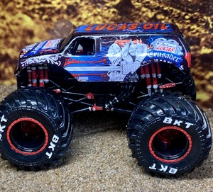 lucas oil crusader monster truck toy