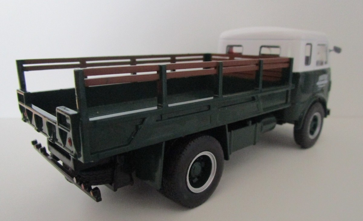 Semi-remorque Porte-voitures ALTAYA IXO 1/43 – FNM D 11000 – Neuf