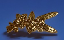 AAI Vintage Flower Leaves Brooch Pin Textured Gold Tone Costume Jewelry Fall