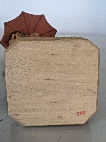 Quattro rare persone in legno norvegesi vintage intagliate a mano di HAUS Selvhjelps Kontor - Foto 6 di 24