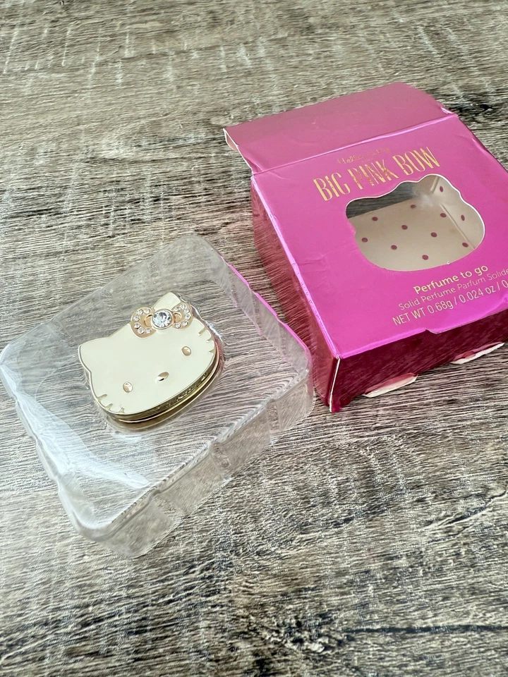 Nuevo Raro HELLO KITTY Perfume Sólido 0.68g Anillo Caja de Regalo Descatalogado Foto 3 de 4