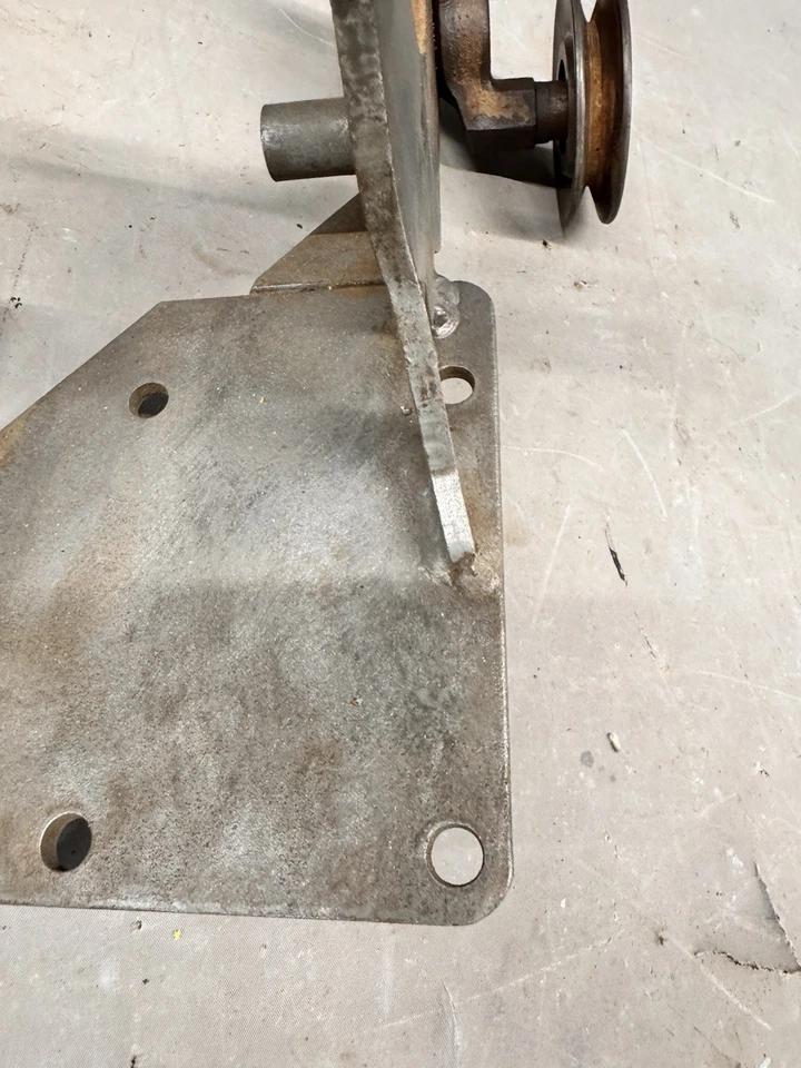 1964-1970 Ford Mustang Fairlane A/C Compressor Mounting Bracket Air Conditioning - Image 3 of 4