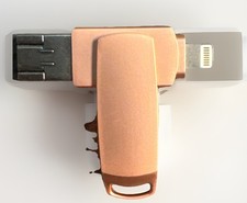 3-in-1 256GB USB-C/Lightning/USB-A 3.0 Thumb Drive Memory Stick Pink