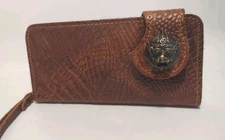 New Artisan Long Bi-Fold Leather Wallet – Lion Applique Wrist Strap Multi-Pocket