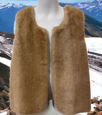 Wonder Nation Girls Faux Fur Vest Size M 7-8 Beige Sleeveless
