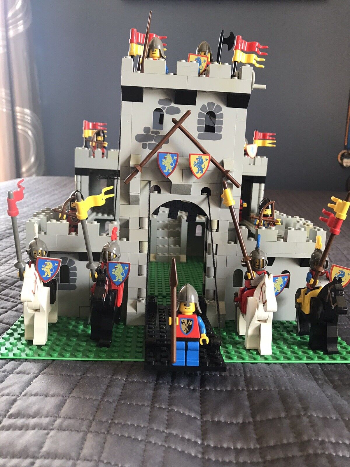 LEGO King's Castle Set 6080  Brick Owl - LEGO Marketplace